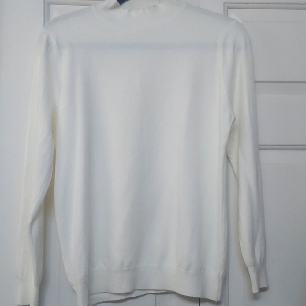 Elegant White Turtleneck Sweater
